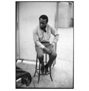 PHOTO ICON COLLECTIBLES - MILES DAVIS BARSTOOL 8X10