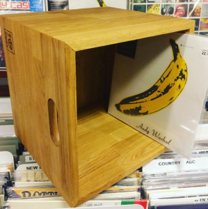 VINYLKRAT (LP STORAGE BOX) - OAK WOOD (MUSIC BOX DESIGNS) -ASSEMBLED-