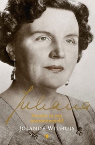 WITHUIS, JOLANDE - JULIANA, VORSTIN IN EEN MANNENWEREL