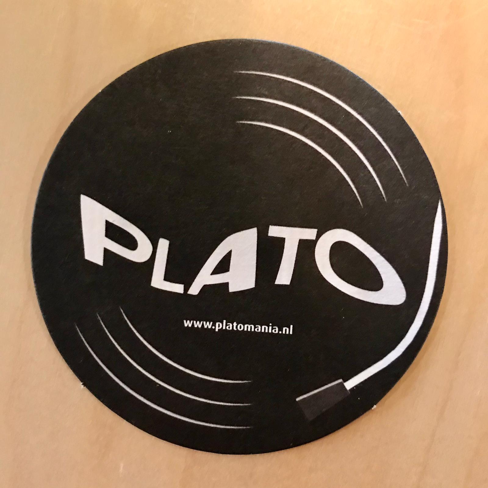 PLATO - PLATO BIERVILTJES 100 STUKS -CLASSIC LOGO-
