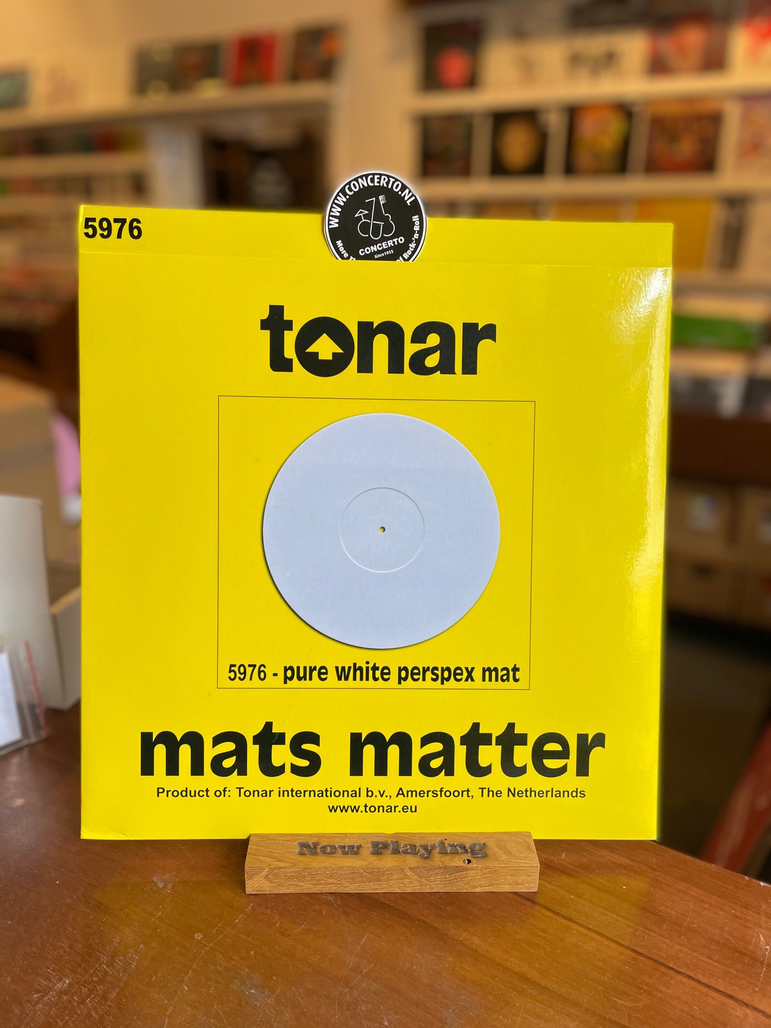 TONAR - PURE WHITE PERSPEX MAT