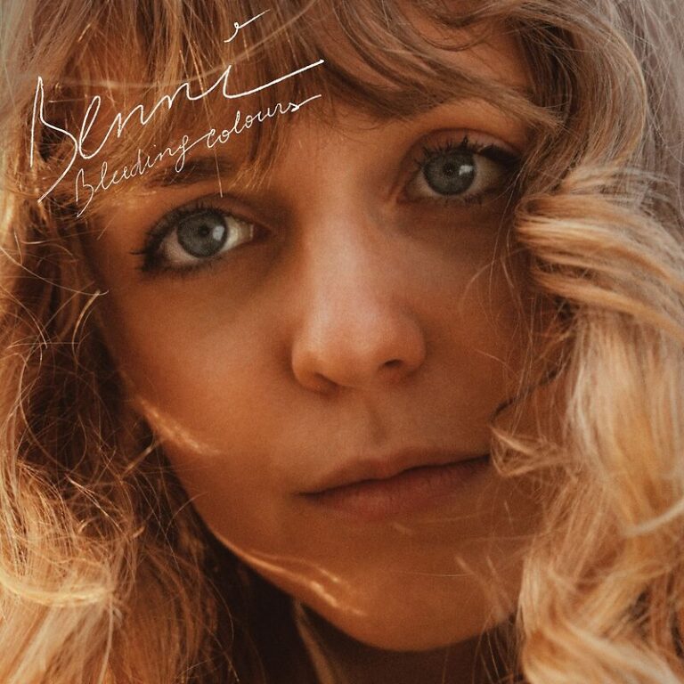 BENNI - BLEEDING COLOURS