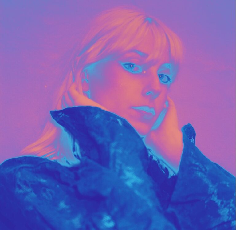 CHARLOT - AT THE PARTY